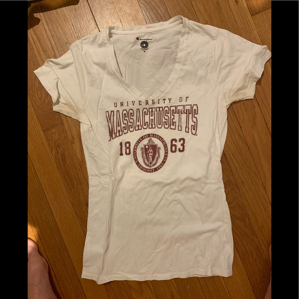 Champion V Neck Umass T-shirt